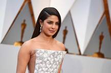 ऑस्कर सोहळ्यात रेड कार्पेटवर प्रियांका चोप्रा