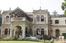 महापौर बंगल्याची जागा बाळासाहेबांच्या स्मारकासाठी हस्तांतरित