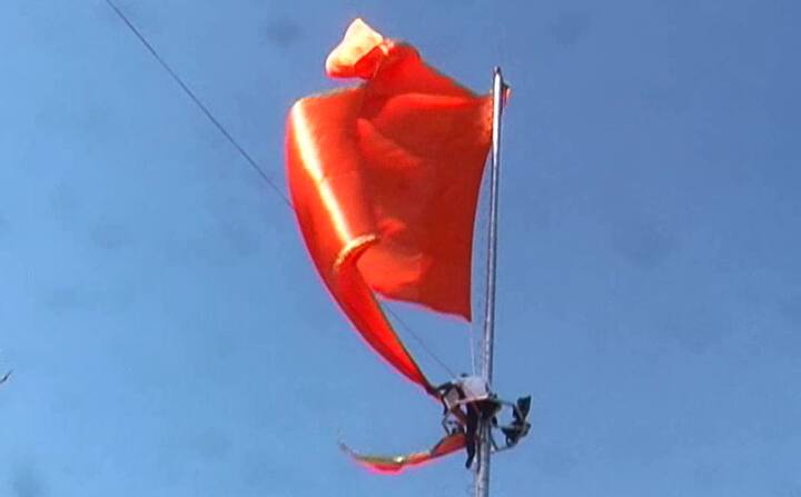 पाहा आणखी फोटो...