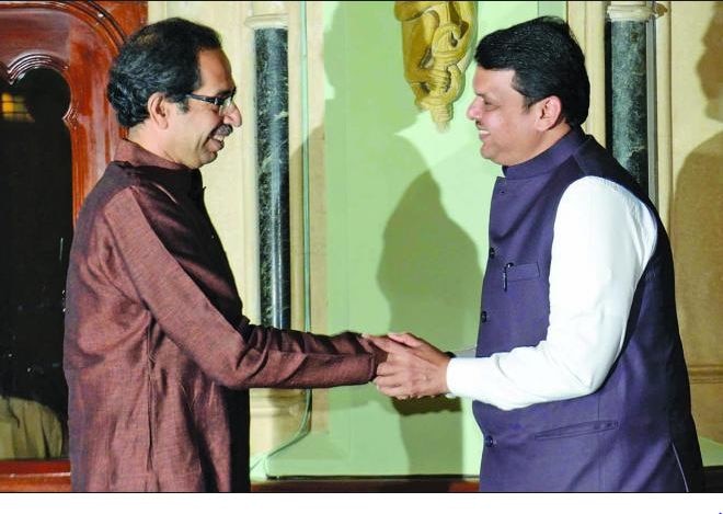 Nitish Kumar Resigns Political Equation In Maharashtra राजकीय भूकंप बिहारमध्ये, हादरे महाराष्ट्रात?