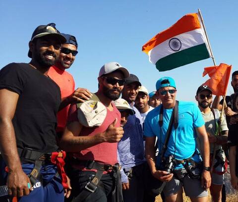 टीम इंडिया सह्याद्रीच्या दऱ्याखोऱ्यात टीम इंडिया सह्याद्रीच्या दऱ्याखोऱ्यात