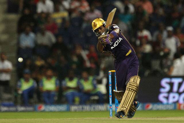 या दोघांनी प्रचंड विस्फोटक खेळी केली. त्यामुळे मुंबईच्या संघानं अवघ्या 5.4 षटकातच विजयी मिळवला.