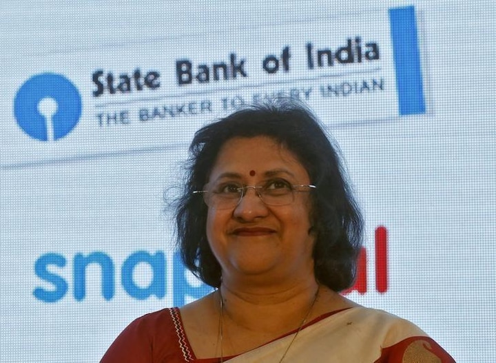 Sbi Chairman Arundhatti Bhattacharya Speak About Bank Transaction Charges SBI ही चारपेक्षा अधिक व्यवहारांवर शुल्क आकारणार?