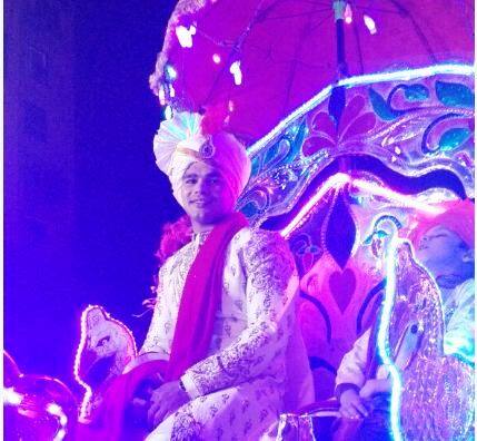 महाराष्ट्राचा पैलवान नरसिंह यादव लग्नाच्या बेडीत Wrestler Narsingh Yadav Ties Knot With Wrestler Shilpi Shivran महाराष्ट्राचा पैलवान नरसिंह यादव लग्नाच्या बेडीत