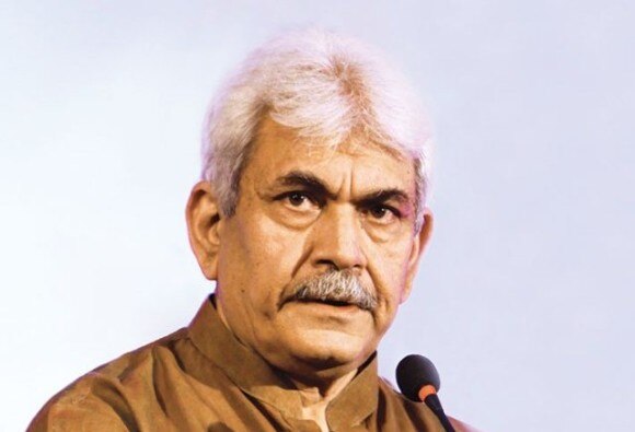 Manoj Sinha Becomes Key Contender For Cm Post In Up Says Sources उत्तर प्रदेशच्या मुख्यमंत्रिपदाच्या शर्यतीत मनोज सिन्हा सर्वात पुढे !