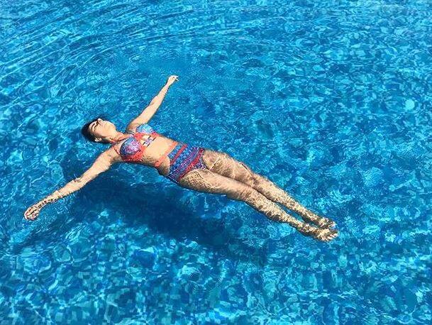 पाहा आणखी फोटो....