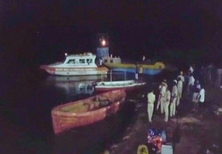 Tourist Boat Capsized In Silvasa 5 Dead Live Update सिल्वासात बोट उलटल्यानं मुंबईतील ५ जणांचा बुडून मृत्यू