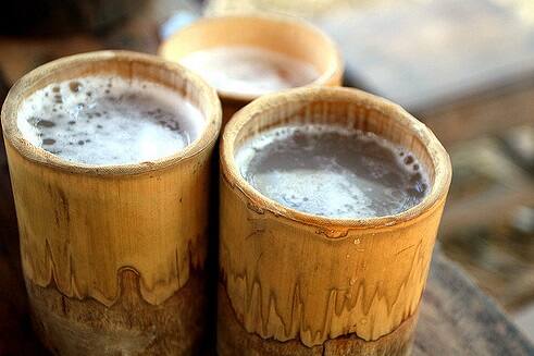 घुमक्कडी (34) : लोकल दारवा आणि चखणे!  