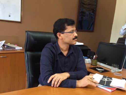 तुकाराम मुंढेंना धमकावल्याप्रकरणी नगरसेवकाविरोधात गुन्हा दाखल