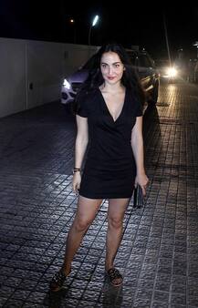 \'नाम शबाना\'च्या स्पेशल स्क्रीनिंगला कलाकारांची मांदियाळी !