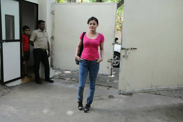 अभिनेत्री स्नेहा उल्लाल