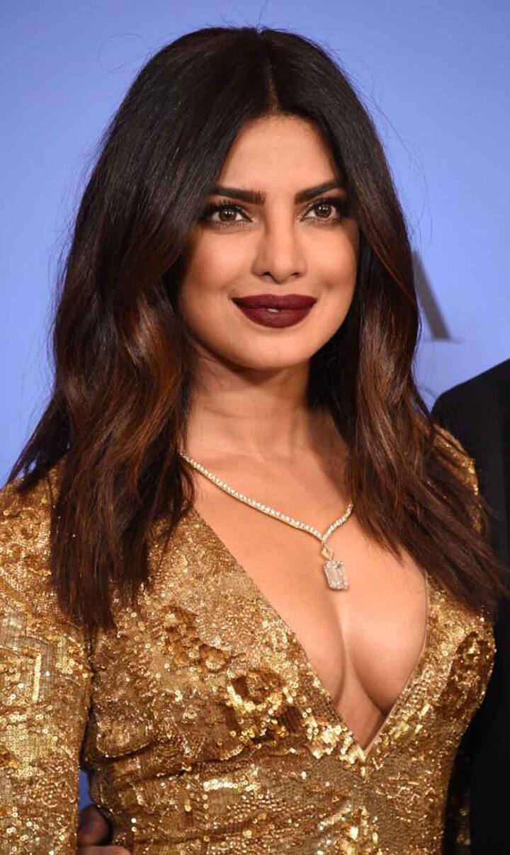 लॉस एजेल्समधील सोशल मीडिया नेटवर्क बजनेटने केलेल्या सर्वेक्षणानंतर ही यादी प्रसिद्ध करण्यात आली असून, यात प्रियंका पॉप स्टार बेयॉन्से पेक्षा काहीच अंक दूर आहे. बेयॉन्सेनं या यादीत अव्वल स्थान पटकावलं आहे.