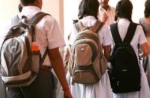 शाळकरी मुलांच्या दप्तराचे ओझे कमी होणार