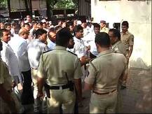 नाशिक जिल्हापरिषदेत विषय समितीच्या निवडणुकीवेळी सदस्यांची धक्काबुक्की