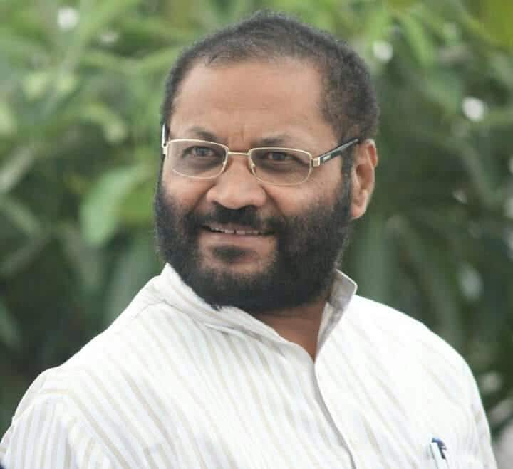 विश्रामगृह कर्मचाऱ्याला मारहाण, राष्ट्रवादीच्या नगरसेवकावर गुन्हा Case Registered Against Ncp Corp Orator Gajanan Shelar For Threatening Govt Employee Latest Updates विश्रामगृह कर्मचाऱ्याला मारहाण, राष्ट्रवादीच्या नगरसेवकावर गुन्हा