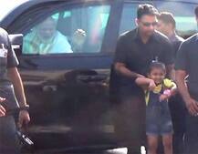 सुरक्षा भेदून पंतप्रधान मोदींनी \'बालहट्ट\' पुरवला!