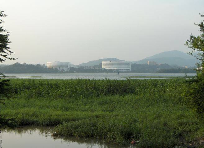 Security Guard Murdered By 2 Youths At Pawai Lake Latest Updates पवई लेकमध्ये मासेमारीपासून रोखलं, दोघांनी सुरक्षारक्षकाला चाकूने भोसकलं!