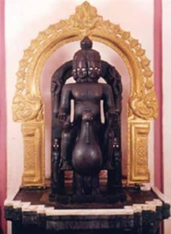 घुमक्कडी : कार्तिकेयाचं मंदिर आणि चैत्रातली जत्रा  