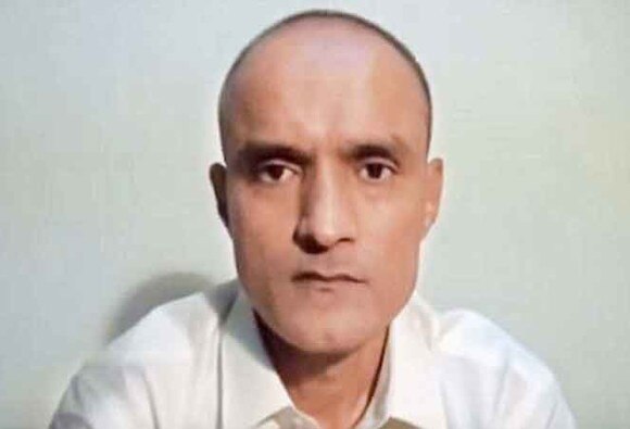 International Court Of Justice Stays On Kulbhushan Jadhav Death Sentence Latest Updates आंतरराष्ट्रीय न्यायालयाकडून कुलभूषण जाधव यांच्या फाशीला स्थगिती
