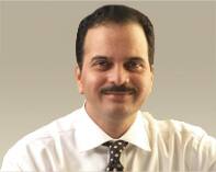 शेकडो लोकांची फसवणूक करणारा विनय फडणीस मुंबईतून अटक Vinay Fadnis Arrested From Vikroli Latest Updates शेकडो लोकांची फसवणूक करणारा विनय फडणीस मुंबईतून अटक