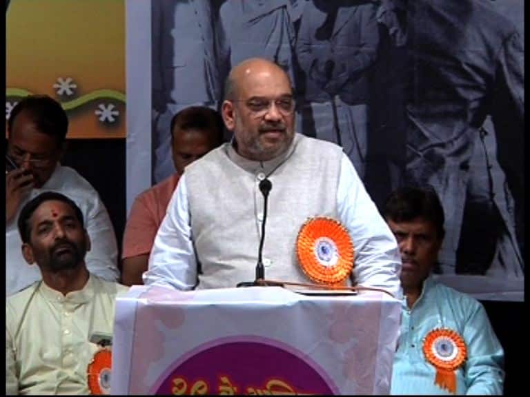 स्वातंत्र्यवीर सावरकर म्हणजे अंधारात तळपणारी वीज : अमित शाह Amit Shahs Speech On 29th Akhil Bhartiya Savrkar Sahitya Smelan Thane स्वातंत्र्यवीर सावरकर म्हणजे अंधारात तळपणारी वीज : अमित शाह