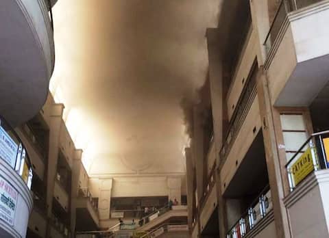 मुंबईतील पवई प्लाझामधील आग आटोक्यात