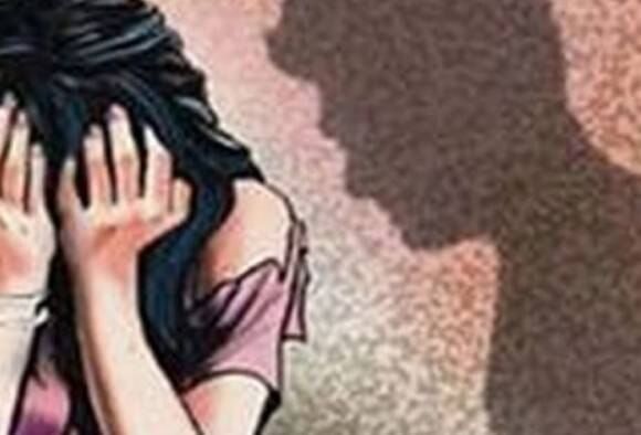 Osmanabad Rape On Minor Girl 10 Year Jail To Police Sub Inspector Latest Update अल्पवयीन तरुणीवर बलात्कार, पोलिस उपनिरीक्षकाला 10 वर्ष शिक्षा