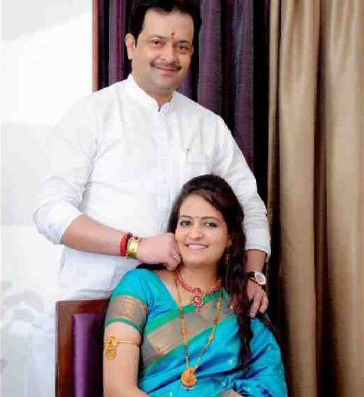 महाराजांना कुहू नावाची 13 वर्षांची लहान मुलगीही आहे. 