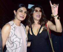 प्रियांका चोप्राच्या पार्टीत रेखा आणि सुश्मिताकडे सर्वांचं लक्ष
