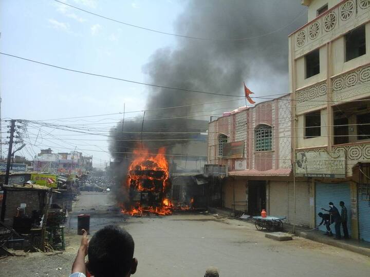 सुदैवाने या आगीत कुठलीही जीवितहानी झाली नाही.