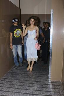 अभिनेत्री कंगनाचा खास लूक