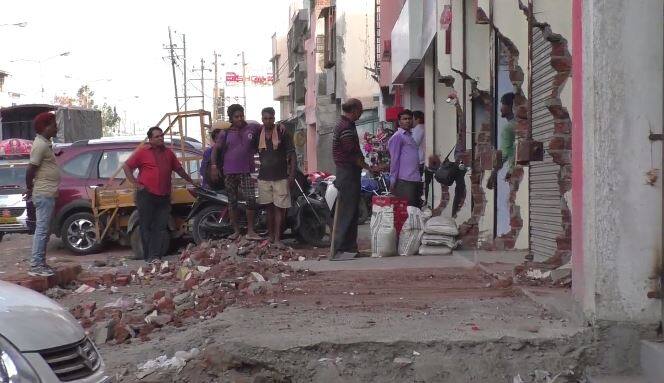 Traders From Ulhasnagar In Trouble Latest Update हायवेमुळे उल्हासनगरचे व्यापारी रस्त्यावर