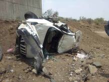 कार नदीत कोसळून अपघात, पती-पत्नीचा जागीच मृत्यू