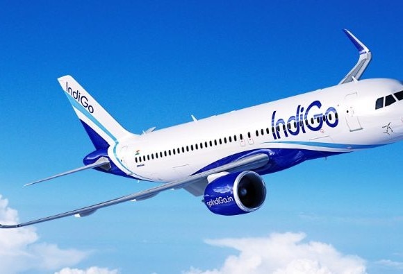 Indigo Will Buy 50 Small Aircraft Will Start Service Between Small Cities Under Uddan Scheme लहान शहरात विमान सेवा सुरु करण्यासाठी इंडिगो 50 विमान खरेदी करणार