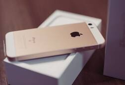 अॅपलची बजेट स्मार्टफोन मार्केटवर नजर, आयफोन 5s 15 हजार रुपयात!