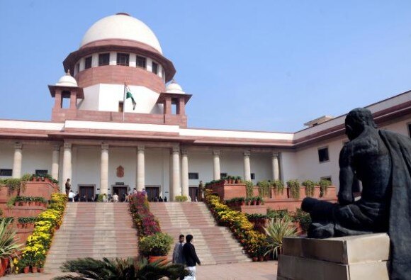 Today, hearing of 35A in Supreme Court latest updates 'कलम 35A'वर आज सुनावणी, जम्मू-काश्मीरसह देशाचं लक्ष
