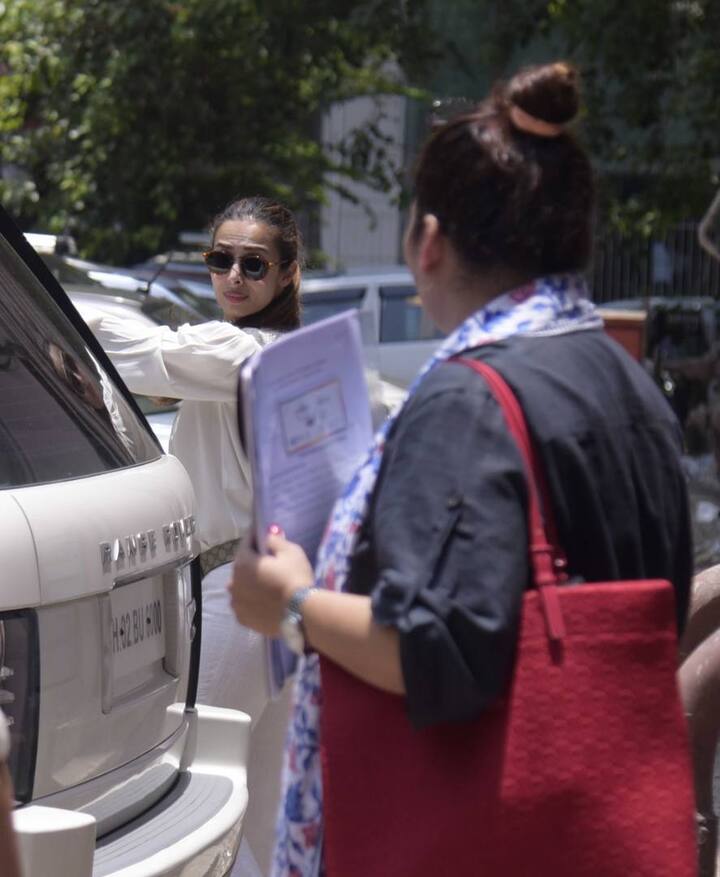 अरबाज आणि मलायका अनेकदा एकत्र दिसले होते. त्यामुळे दोघे पुन्हा एकत्र आल्याची चर्चा होती. मात्र घटस्फोटानंतर दोघांचं नातं संपल्याचं स्पष्ट झालं.