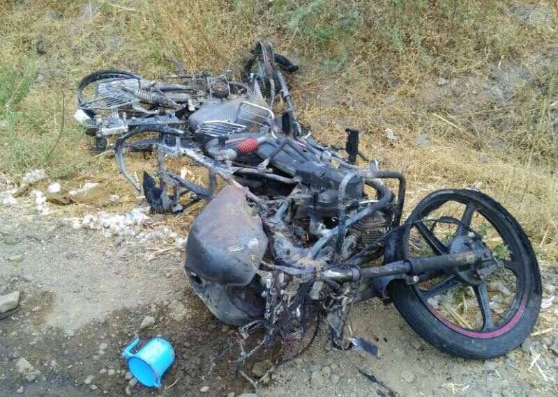 Bike Accident Near Majalgaon Beed One Died Latest Updates दारुची वाहतूक करणाऱ्या दुचाकीचा अपघात, एकाचा मृत्यू