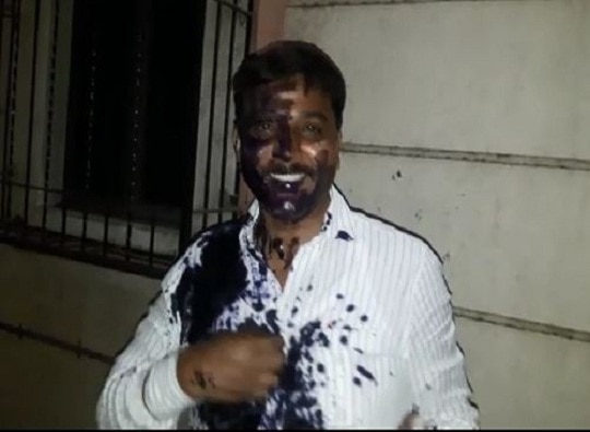 Dombivali Shivsena Bjp Clash After Raosaheb Danves Statement Live Update दानवेंच्या वक्तव्यानंतर डोंबिवलीत सेना-भाजप आमनेसामने
