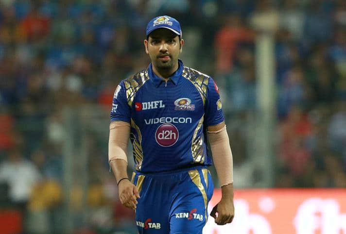 मुंबई यंदाच्या आयपीएल मोसमात अगोदरपासूनच पहिल्या स्थानावर कायम आहे. कोलकात्यावर मिळवलेल्या विजयासोबतच हे स्थान निर्विवादपणे मुंबईने कायम राखलं. 14 सामन्यात 10 विजयांसह मुंबईच्या खात्यात सर्वाधिक 20 गुण आहेत.