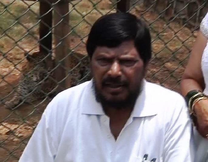 रामदास आठवलेंकडून संजय गांधी उद्यानातील बिबट्या दत्तक Ramdas Athavale Adopted Leopard Latest Update रामदास आठवलेंकडून संजय गांधी उद्यानातील बिबट्या दत्तक