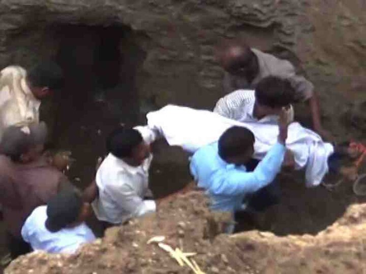 Shirdi 7 Years Old Child Who Fell In Bore Well Died बोअरवेलमध्ये पडलेल्या 7 वर्षांच्या चिमुरड्याचा मृत्यू