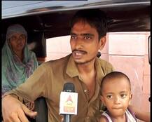 पत्नीला अर्धांगवायू, 3 वर्षांच्या मुलाला मांडीवर घेऊन व्यवसाय, रिक्षाचालकाचा संघर्ष