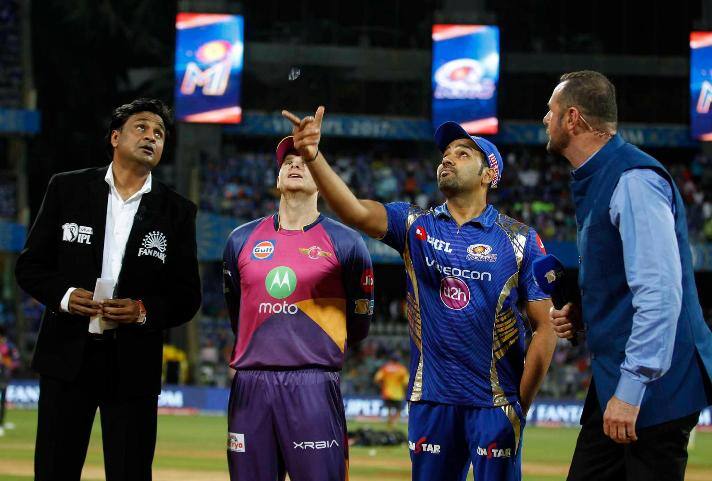 अंतिम सामना रविवारी बंगळुरुत खेळवला जाणार आहे. या सामन्यात मुंबईसमोर रायझिंग पुणे सुपरजाएंटचं आव्हान असेल. क्वालीफायर वन सामन्यात मुंबईवर पुण्याने मात केली होती. 