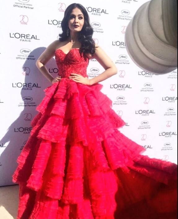 अभिनेत्री ऐश्वर्या (PHOTOS : AFP & L'Oréal Paris India Twitter) 