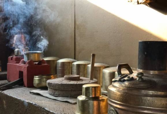 जिभेचे चोचले : सफर विस्मरणातल्या खाद्यसंस्कृतीची