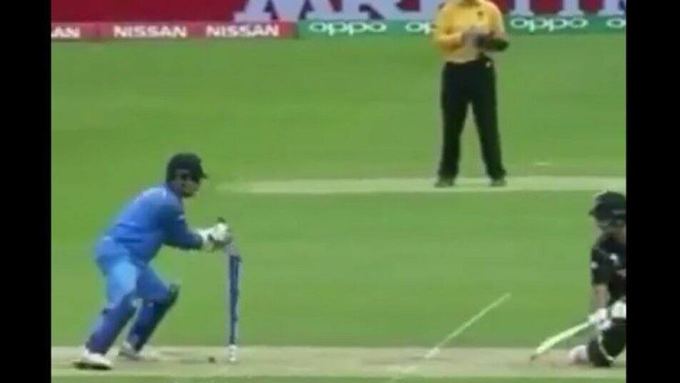 Ms Dhonis Masterclass Behind The Stumps Latest Update VIDEO: धोनीची जबरदस्त विकेटकीपिंग, एका क्षणात स्टम्पिंग!