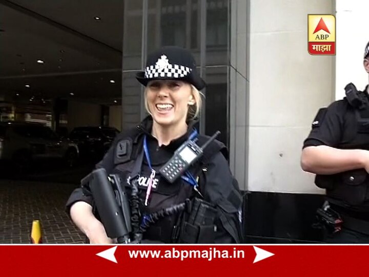 विराट कोहली आज जगभरात कुठंही जाऊ द्या. त्याला चाहत्यांकडून प्रचंड प्रेम मिळतं. याचं कारण विराटची बहारदार फलंदाजी.