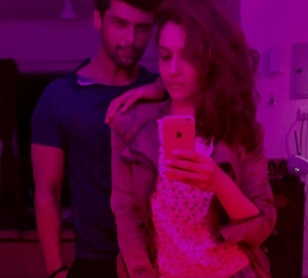 अंकिता लोखंडे आणि कुशल टंडनमध्ये काय शिजतंय?