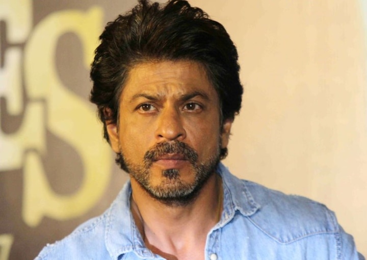 Actor Shah Rukh Khan Escapes A Dangerous Accident On The Sets शूटिंगदरम्यान सेटवर अपघात, शाहरुख खान थोडक्यात बचावला